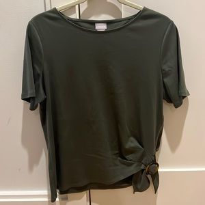 Chicos green short sleeve shirt never worn